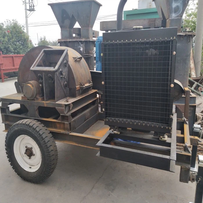 Mobile sawdust machine (3) Mobile sawdust machine (3)
