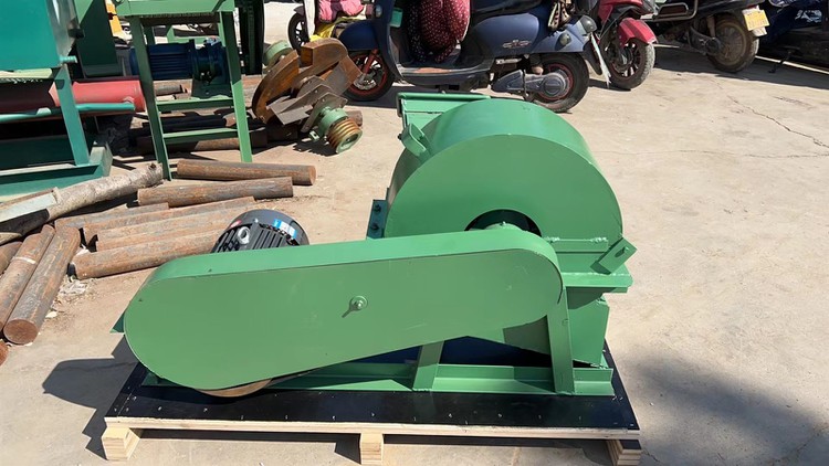 Sawdust Crusher For High-Volume Wood Waste Processing Sawdust Crusher For High-Volume Wood Waste Processing